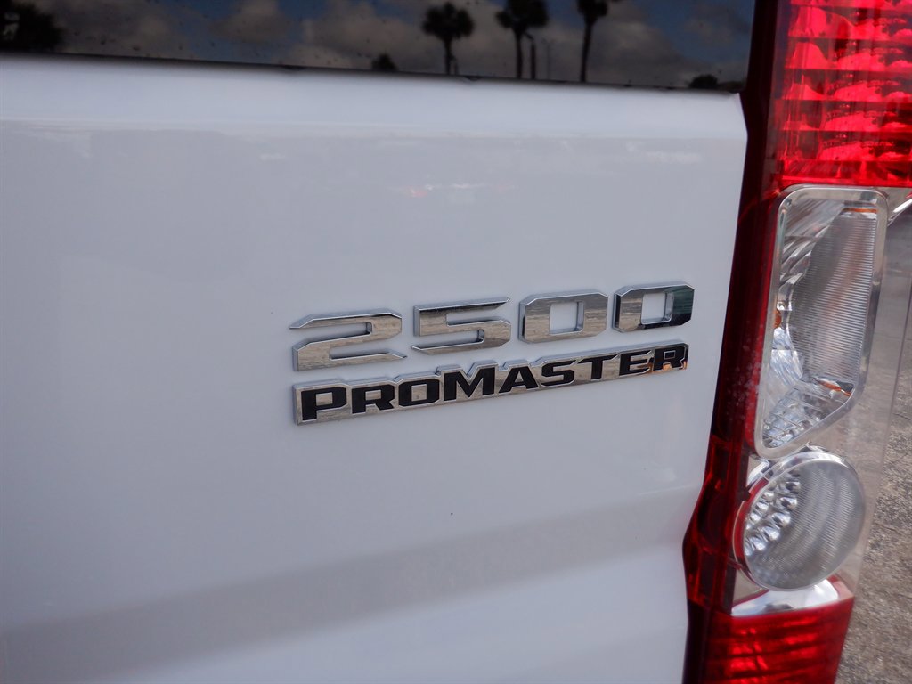 Used 2023 RAM ProMaster 2500 image 5