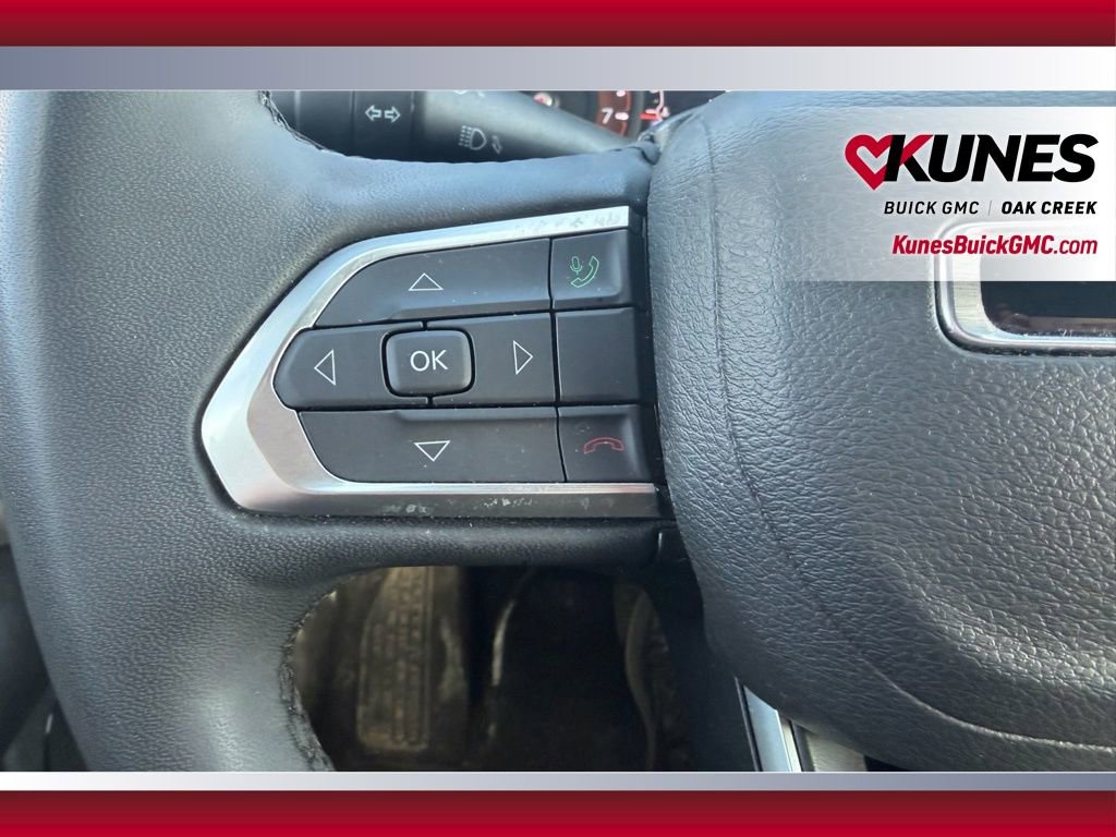 Used 2025 Jeep Compass Limited image 13