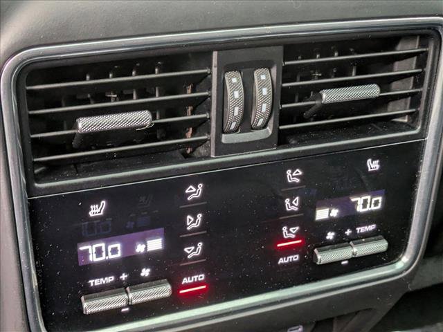 Used 2020 Porsche Cayenne S image 18