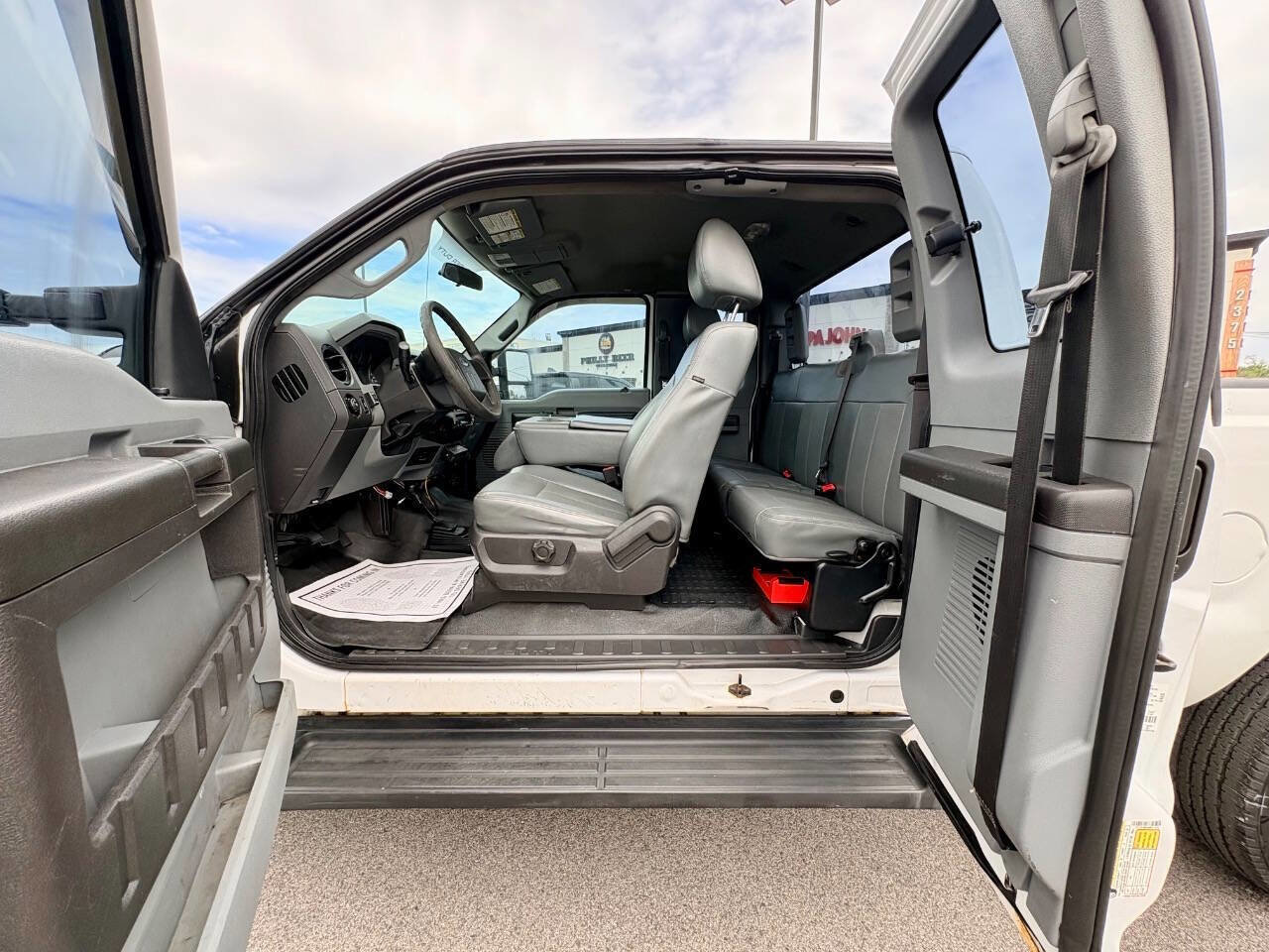 Used 2016 Ford F250 XL w/ Power Equipment Group AWD/4WD image 21