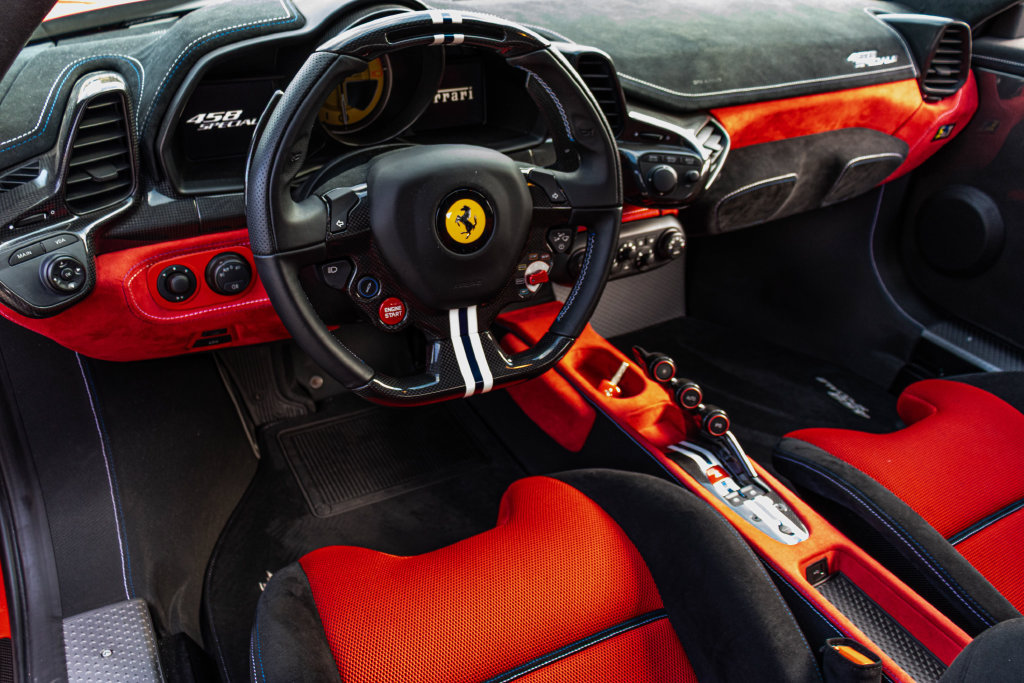 Used 2015 Ferrari 458 Speciale Coupe RWD image 37