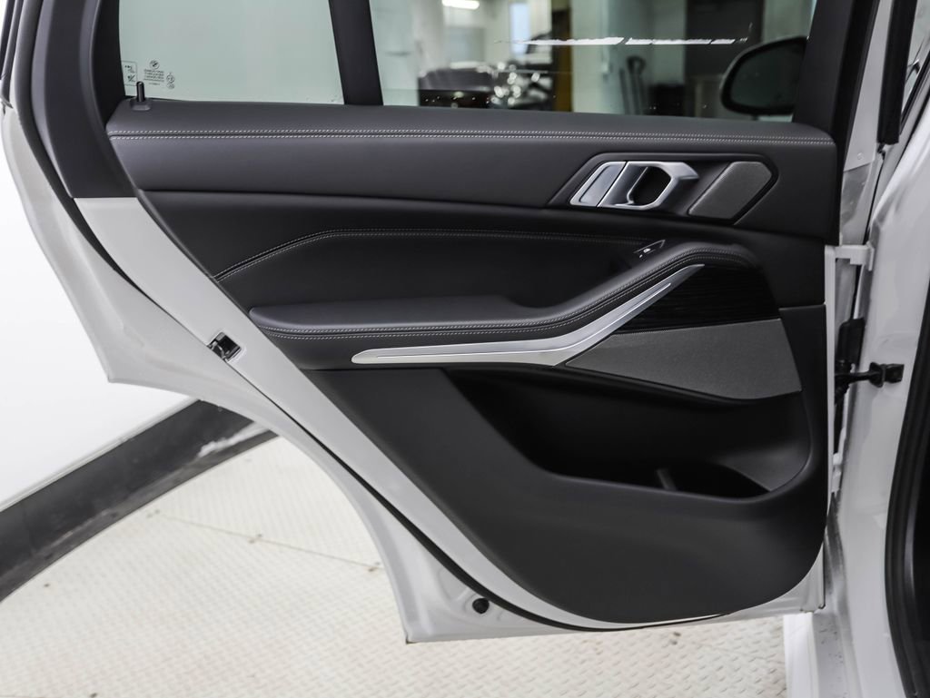 New 2026 BMW X5 xDrive50e w/ M Sport Package image 20
