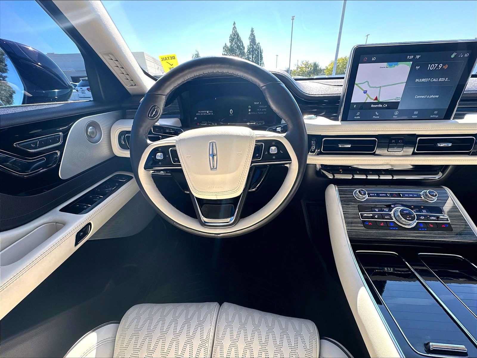 Used 2023 Lincoln Aviator Black Label AWD/4WD image 8