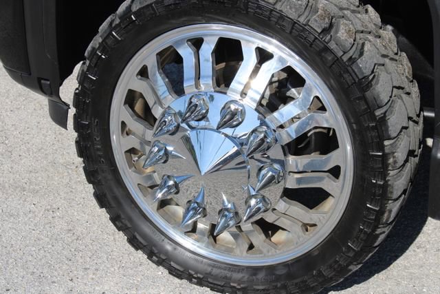 Used 2024 GMC Sierra 3500 Denali w/ Denali Reserve Package image 17