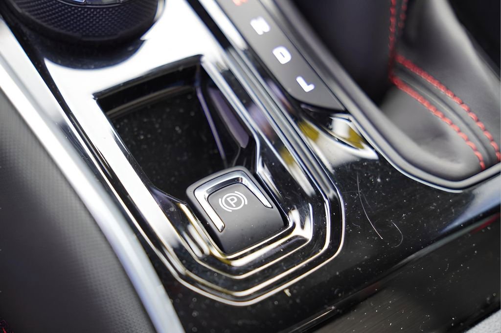 Used 2023 Chevrolet Colorado Z71 w/ Z71 Convenience Package 2 image 35