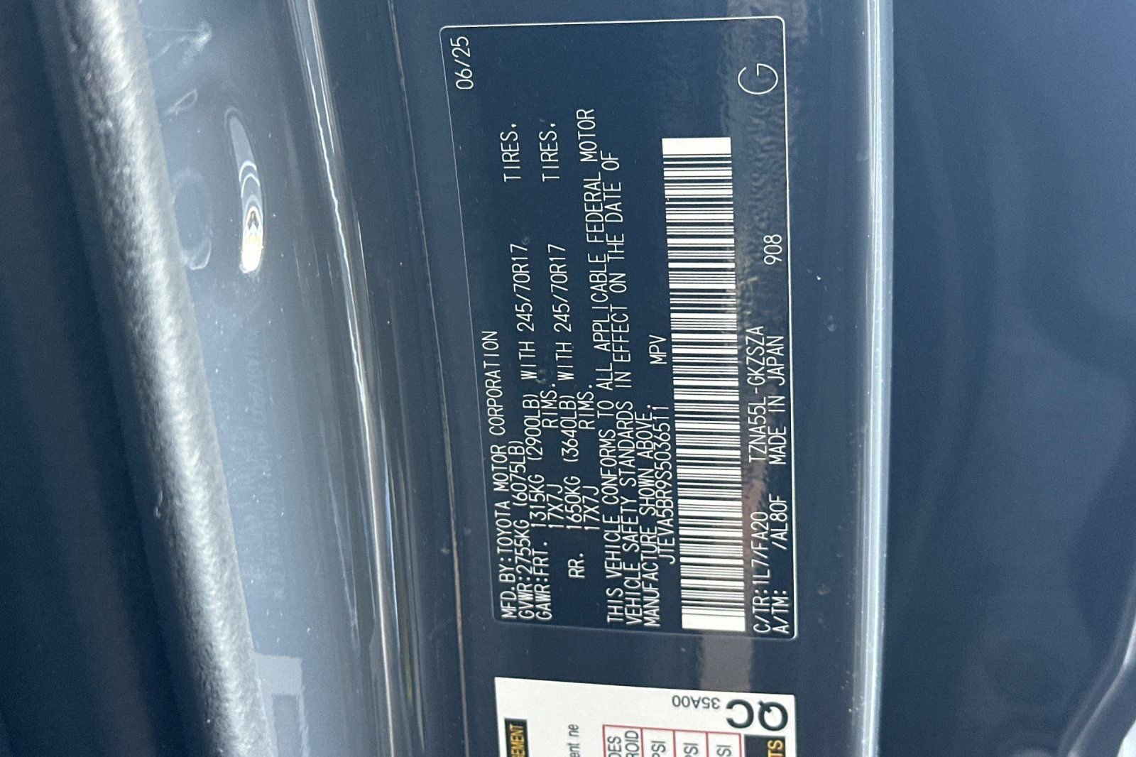 Certified 2025 Toyota 4Runner SR5 image 37