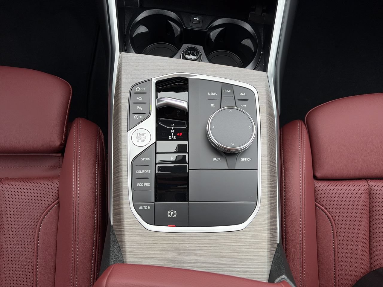 Certified 2026 BMW 330i Sedan RWD image 27