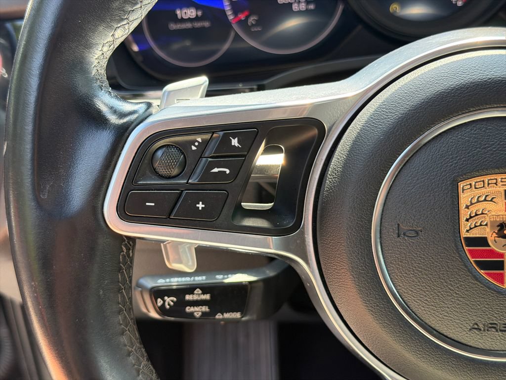 Used 2020 Porsche Cayenne AWD/4WD image 25
