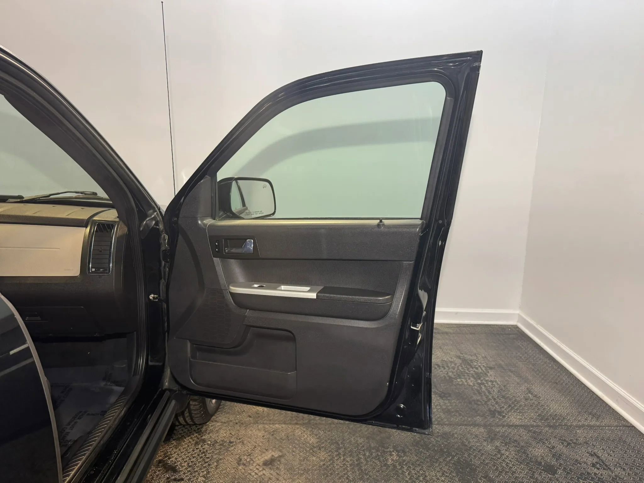 Used 2008 Mercury Mariner Premier image 22