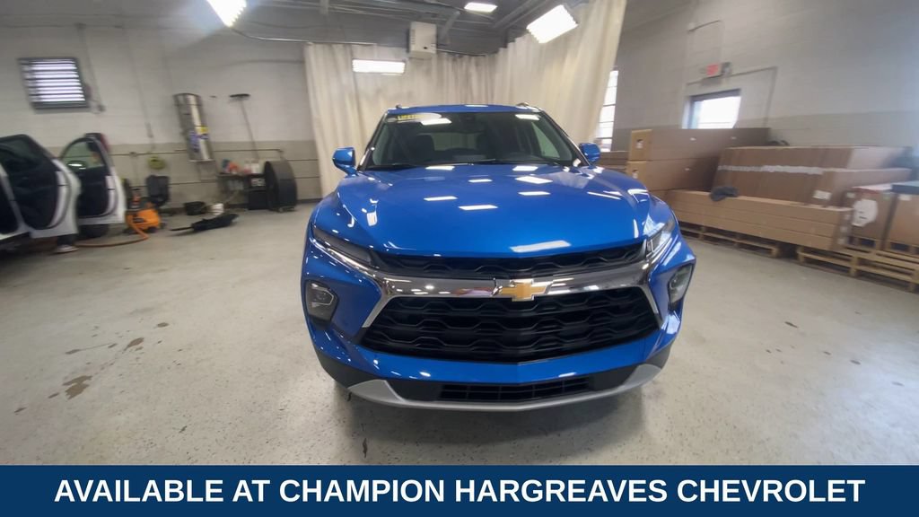 Used 2024 Chevrolet Blazer LT w/ Convenience Package FWD image 3
