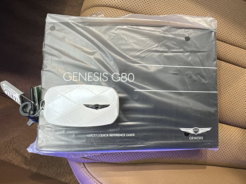 Certified 2025 Genesis G80 2.5T Advanced AWD/4WD image 30