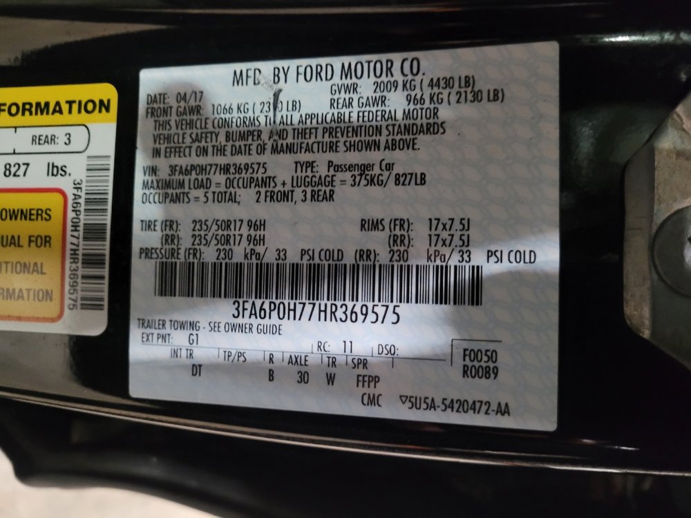 Used 2017 Ford Fusion SE image 33