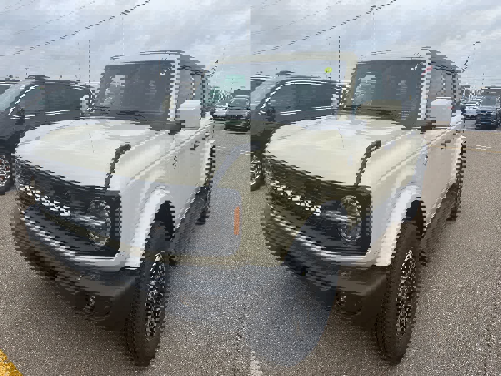 New 2026 Ford Bronco Outer Banks image 1