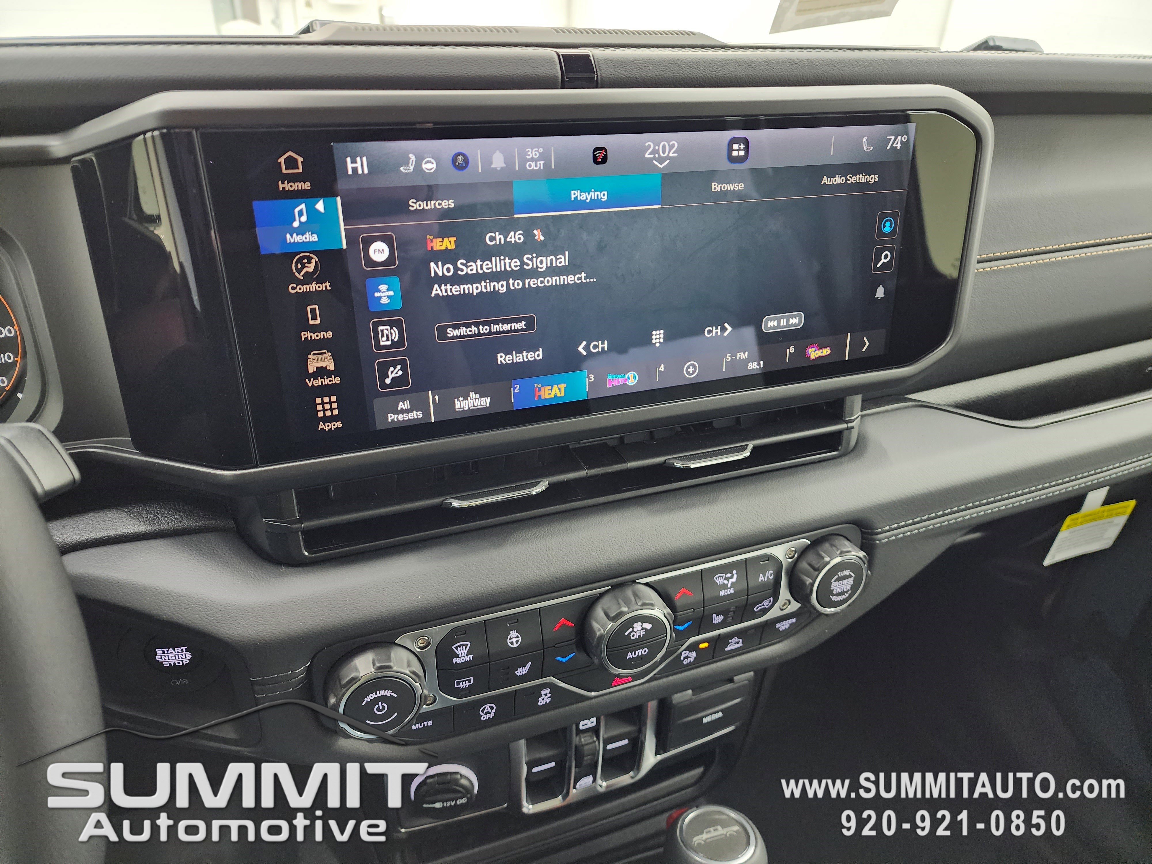 New 2026 Jeep Gladiator Sport image 11