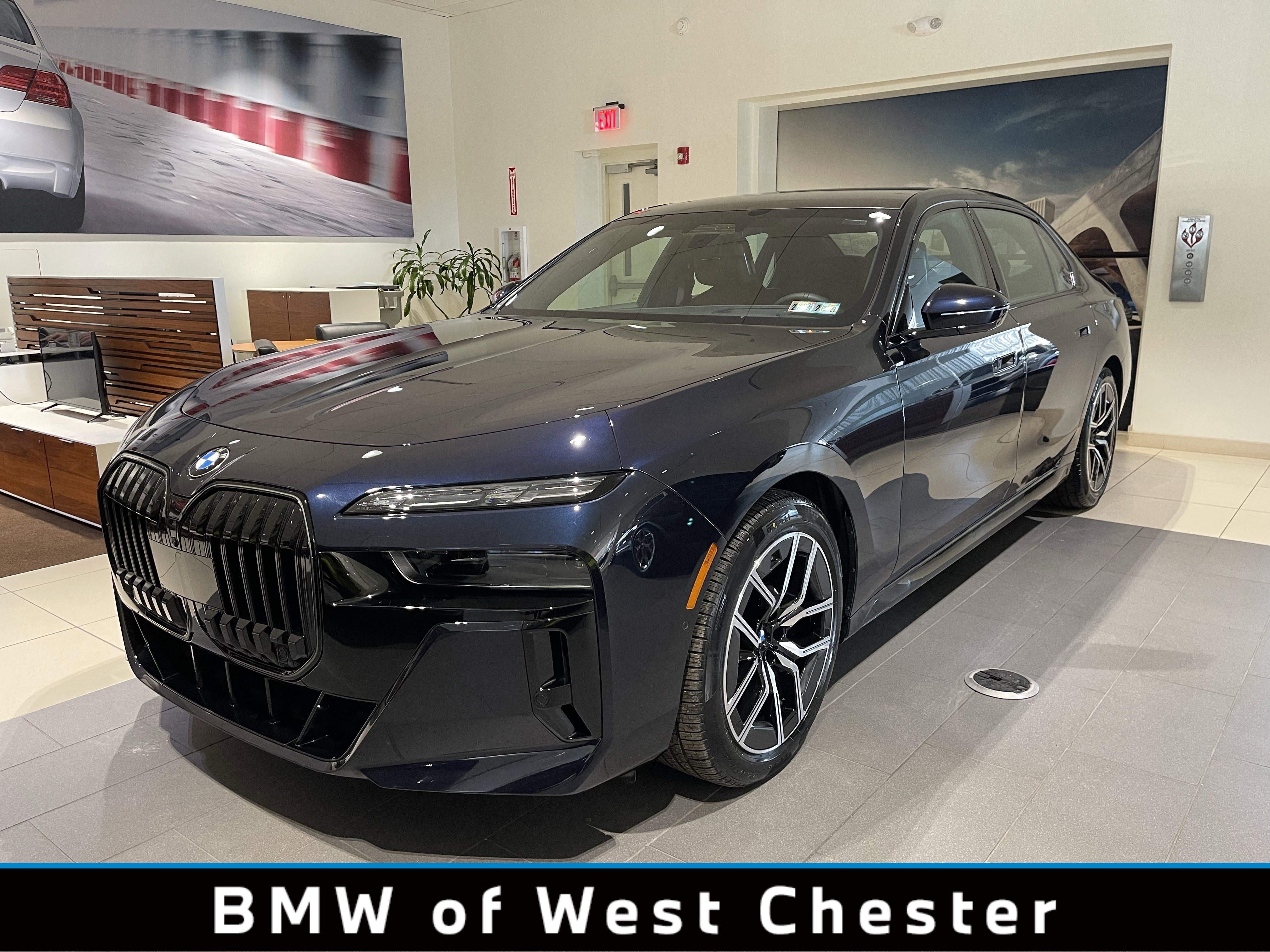 Certified 2025 BMW 740i xDrive w/ Executive Package image 1