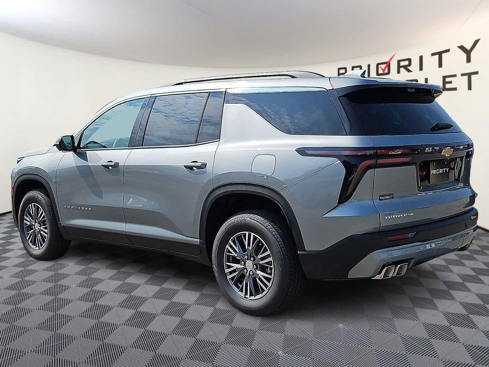 New 2027 Chevrolet Traverse LT w/ Driver Confidence Package FWD image 6