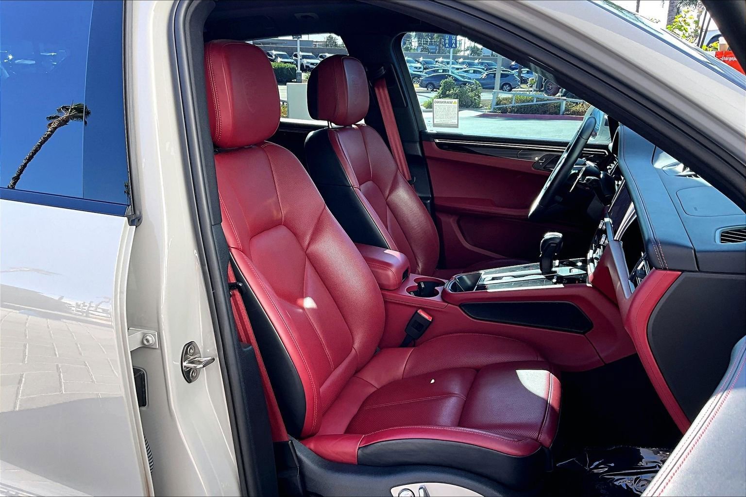 Used 2022 Porsche Macan S image 7