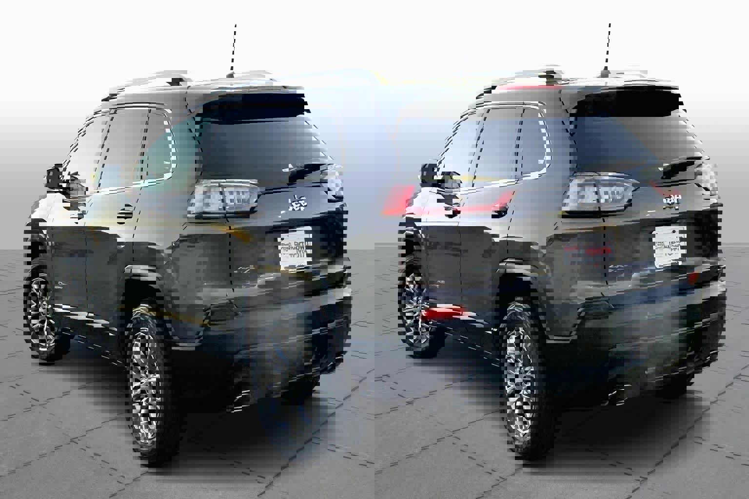 Used 2020 Jeep Cherokee Latitude Lux w/ Comfort/Convenience Group image 11