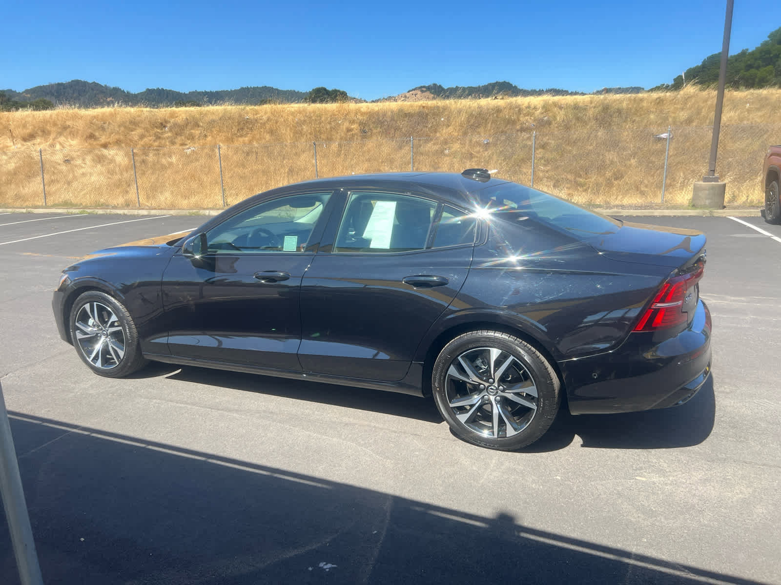 Used 2025 Volvo S60 B5 Plus image 7