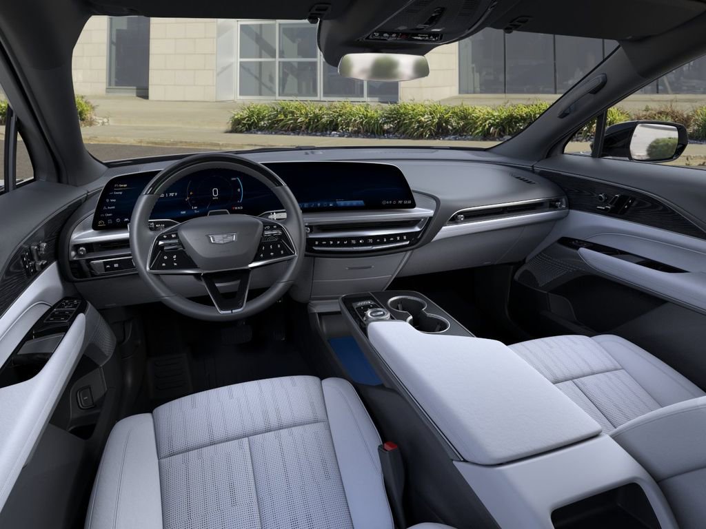 New 2026 Cadillac Lyriq Sport w/ LPO, Floor Liner Package AWD/4WD image 15