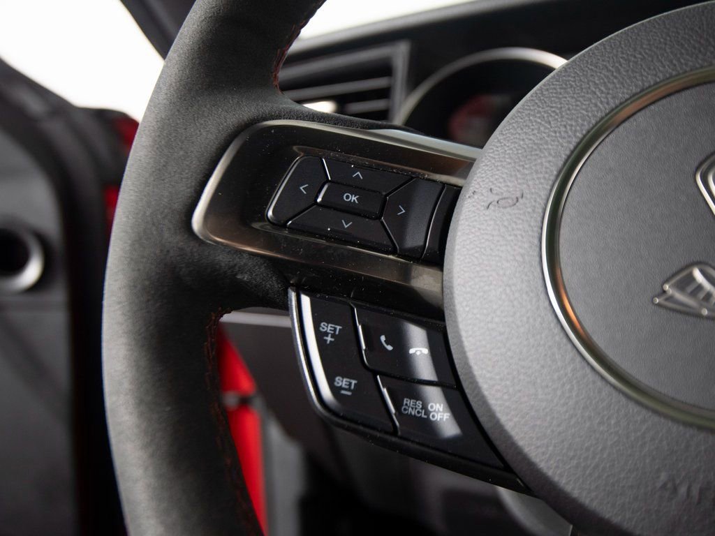 Used 2017 Ford Mustang Shelby GT350R image 30