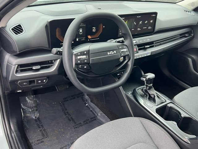 Used 2025 Kia K4 FWD image 15