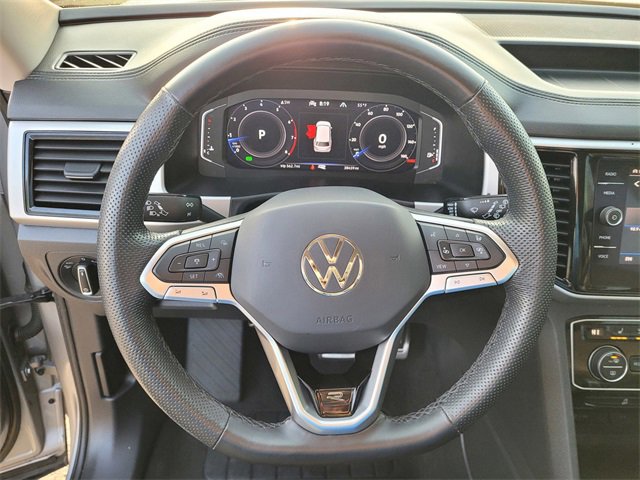 Used 2022 Volkswagen Atlas SEL R-Line image 19