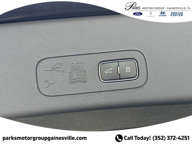 New 2025 Lincoln Aviator Reserve w/ Luxury Package RWD image 9