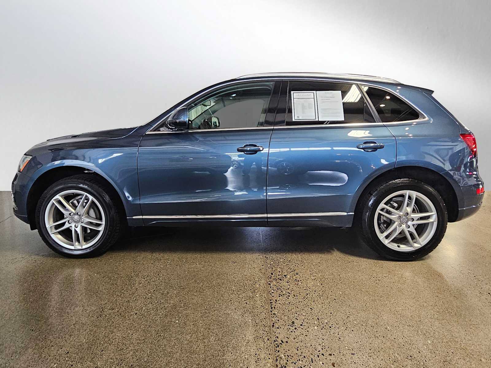 Used 2016 Audi Q5 2.0T Premium Plus w/ Technology Package AWD/4WD image 6