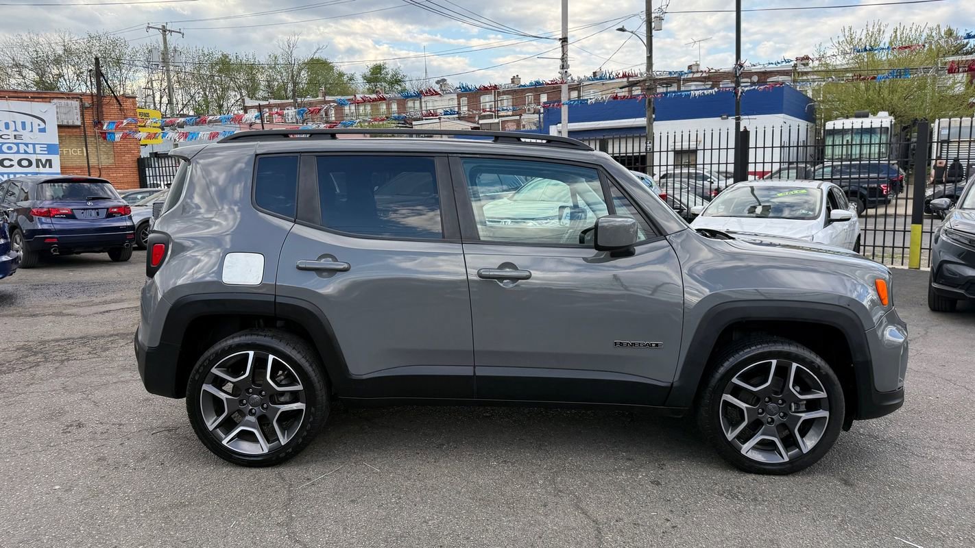 Used 2021 Jeep Renegade Latitude w/ Convenience Group image 5