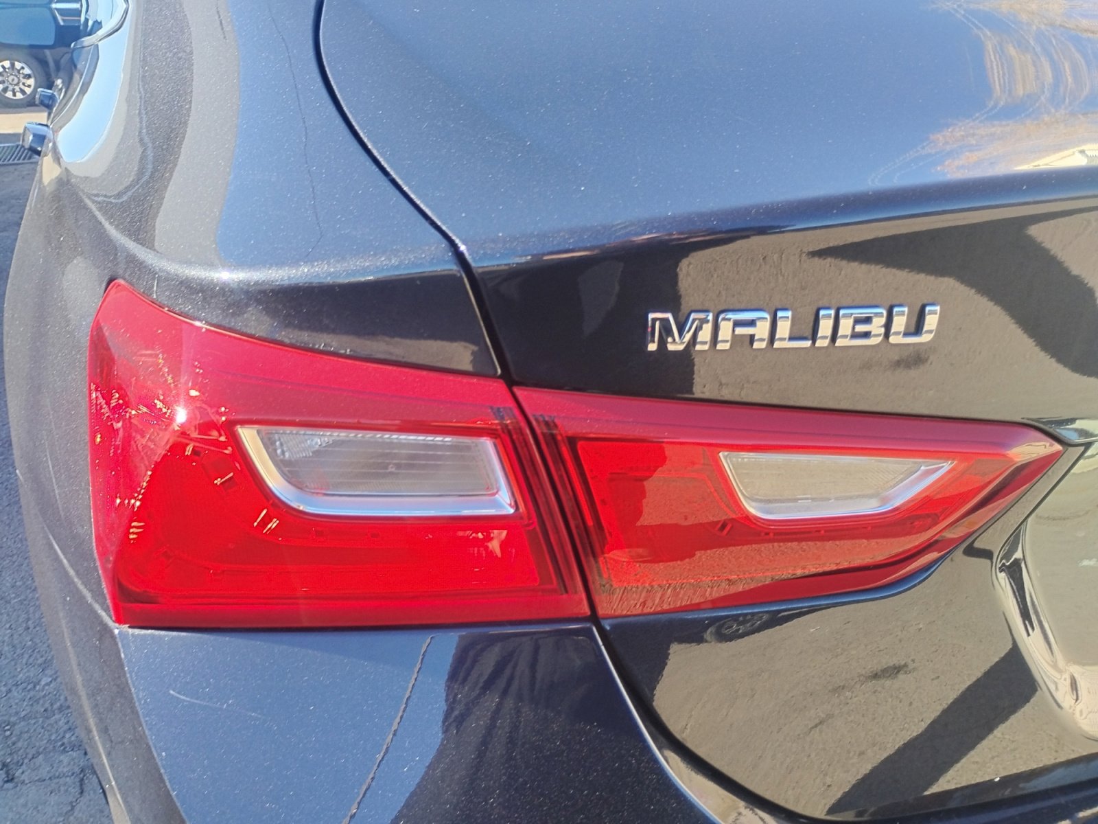 Used 2023 Chevrolet Malibu LT image 19