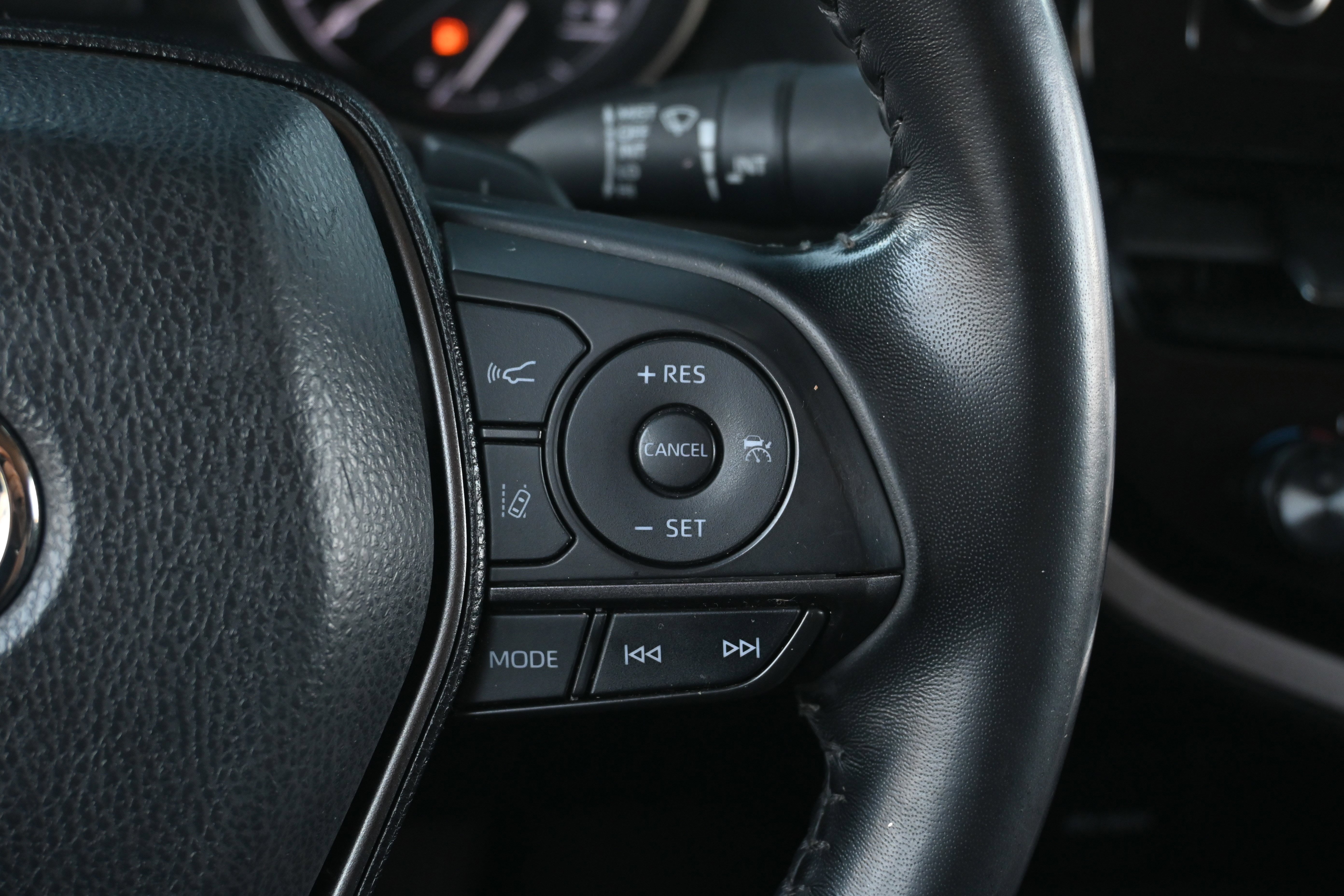 Used 2021 Toyota Camry SE w/ Convenience Package image 27