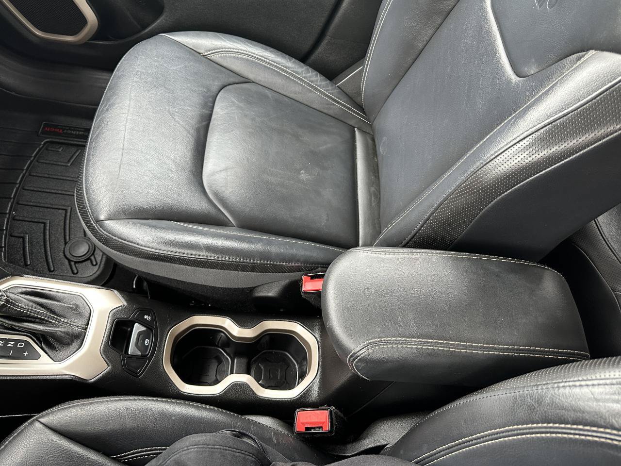 Used 2015 Jeep Renegade Limited AWD/4WD image 56