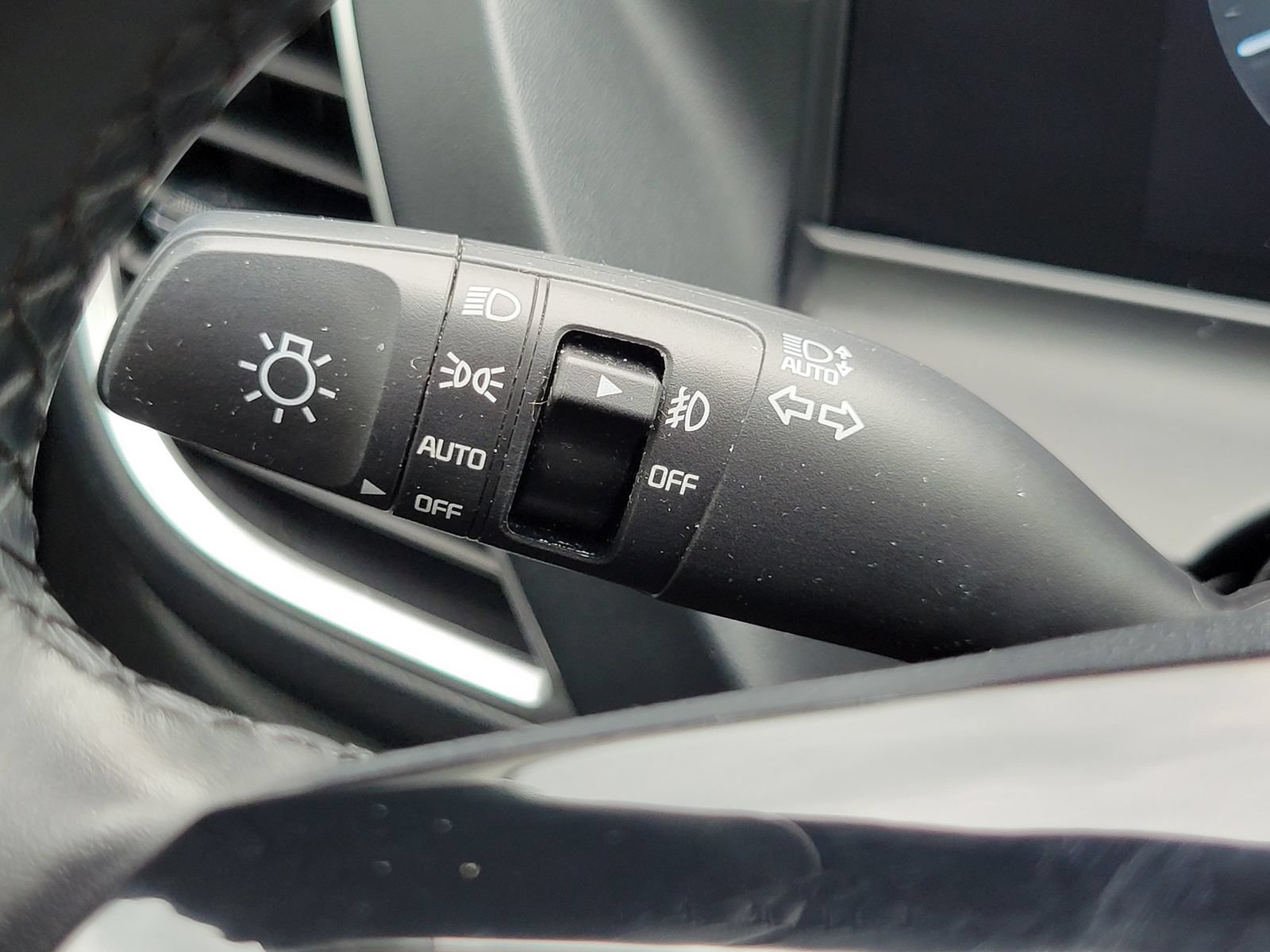 Certified 2024 Kia Seltos EX AWD/4WD image 18