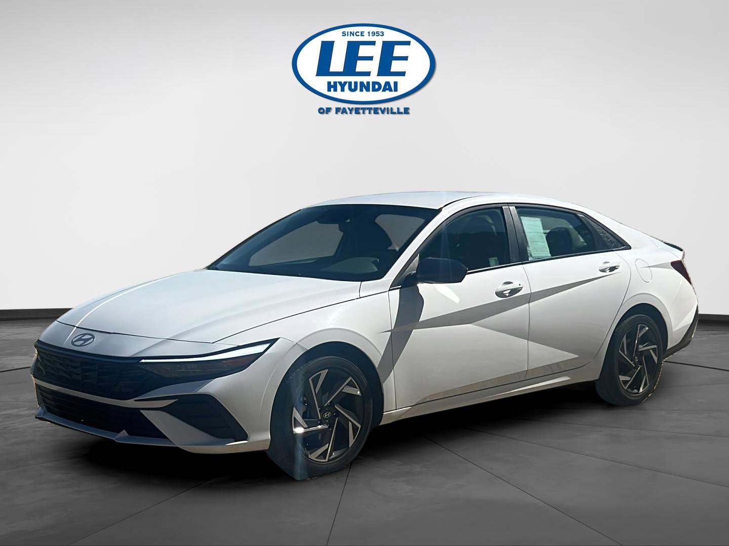 Certified 2025 Hyundai Elantra Sport image 8