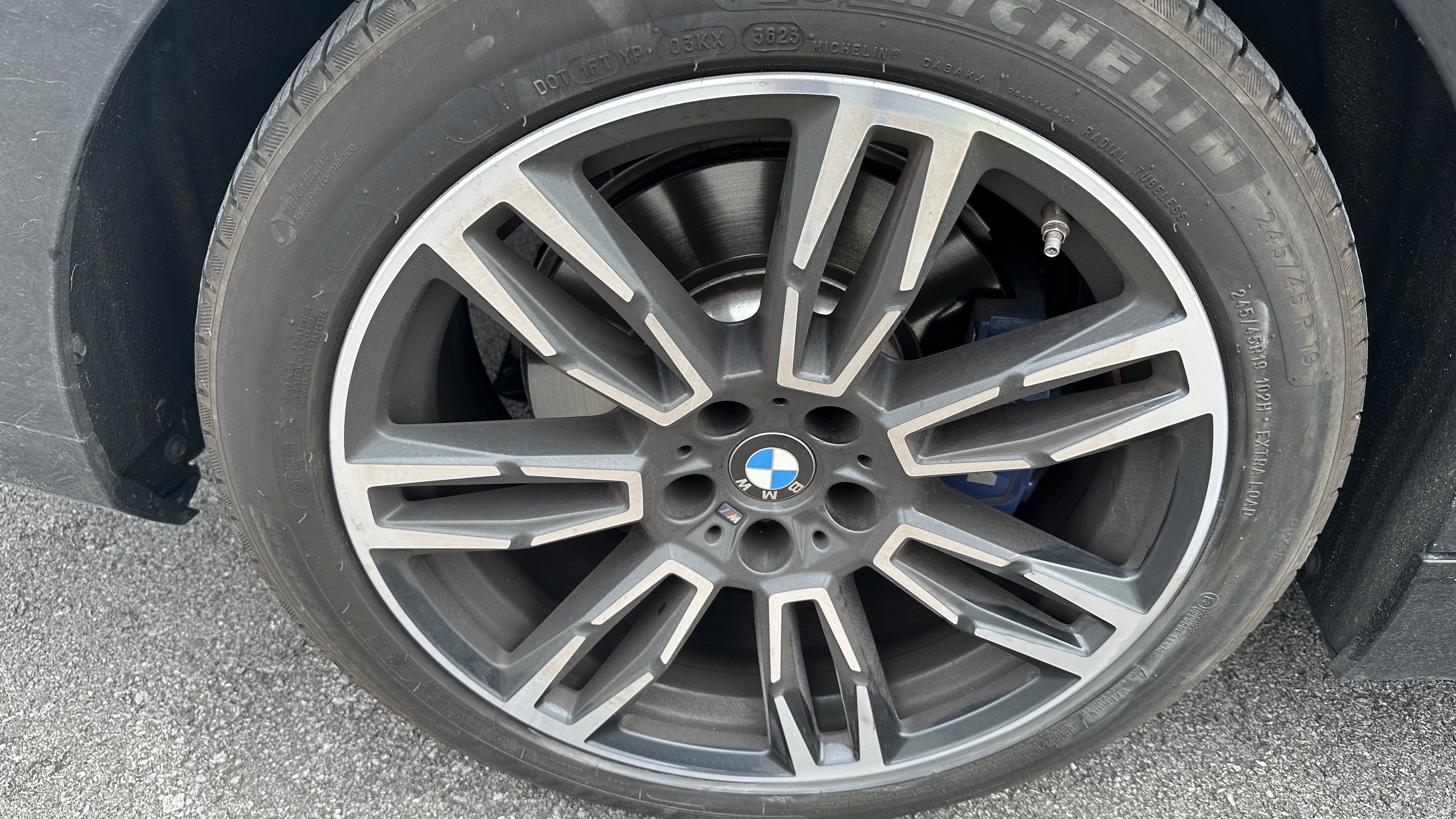 Used 2024 BMW 530i xDrive w/ M Sport Package AWD/4WD image 14