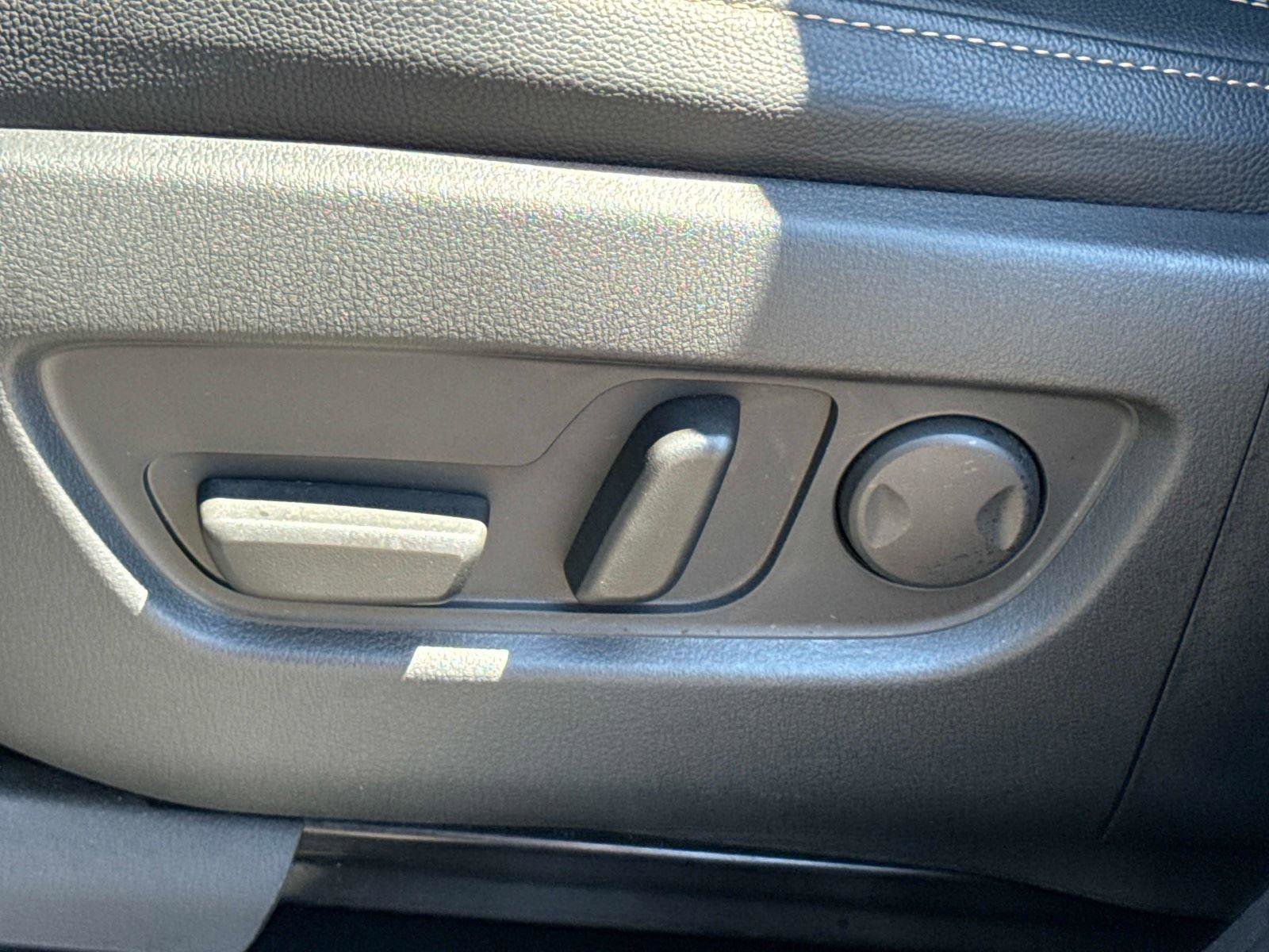 Certified 2025 MAZDA CX-90 3.3 Turbo w/ Preferred Package image 21