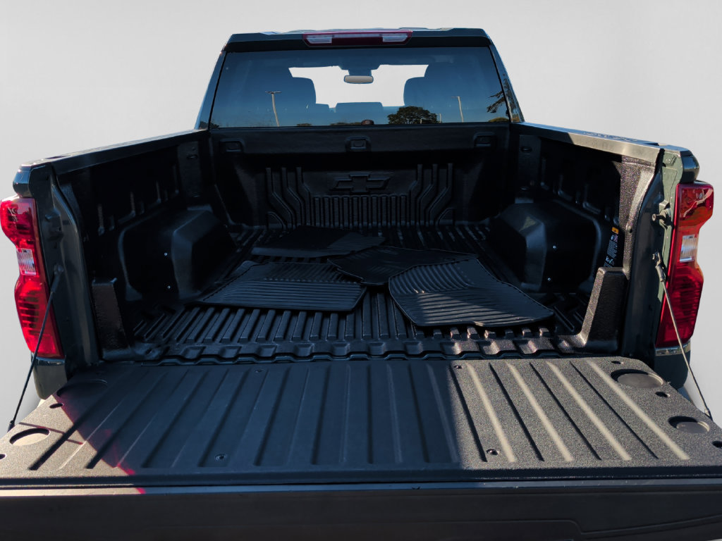 Used 2025 Chevrolet Silverado 1500 LT AWD/4WD image 38
