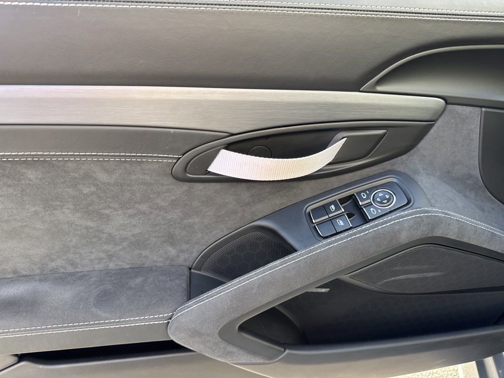 Used 2020 Porsche 718 Cayman GT4 image 19