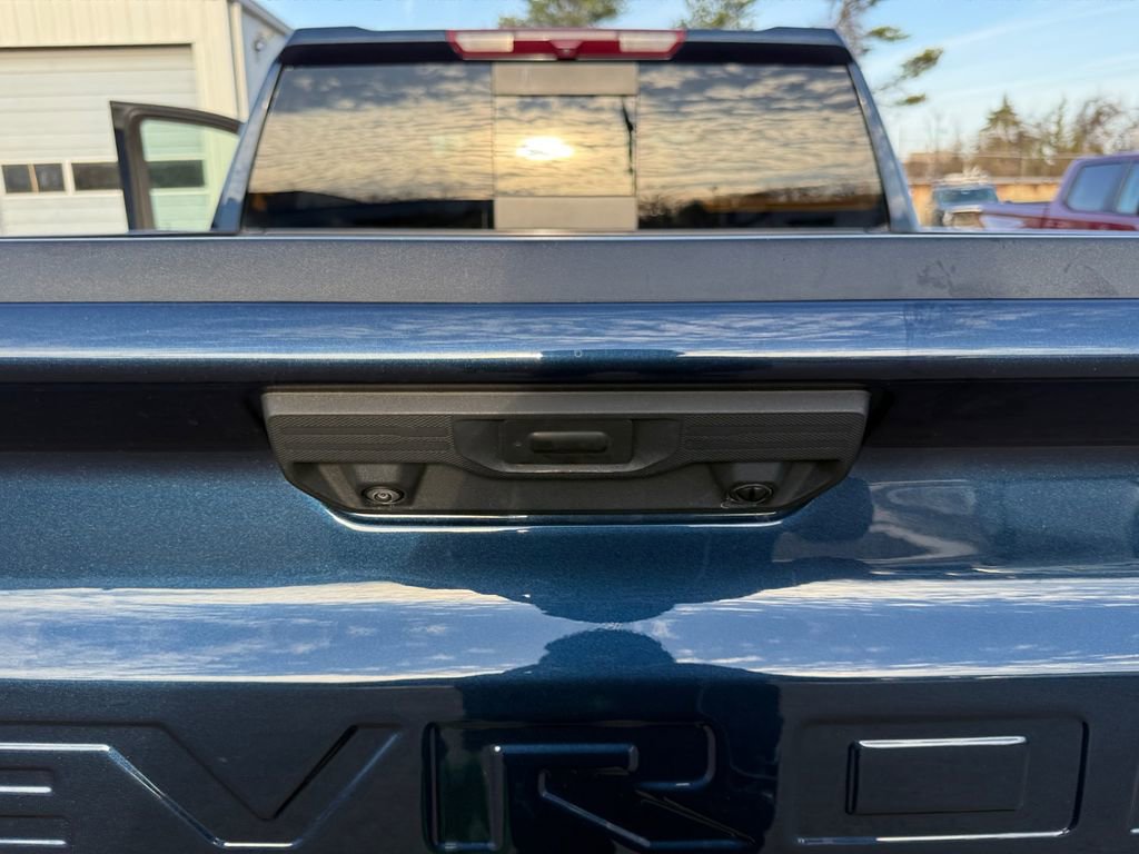 Used 2023 Chevrolet Silverado 1500 High Country w/ Z71 Off-Road Package image 30