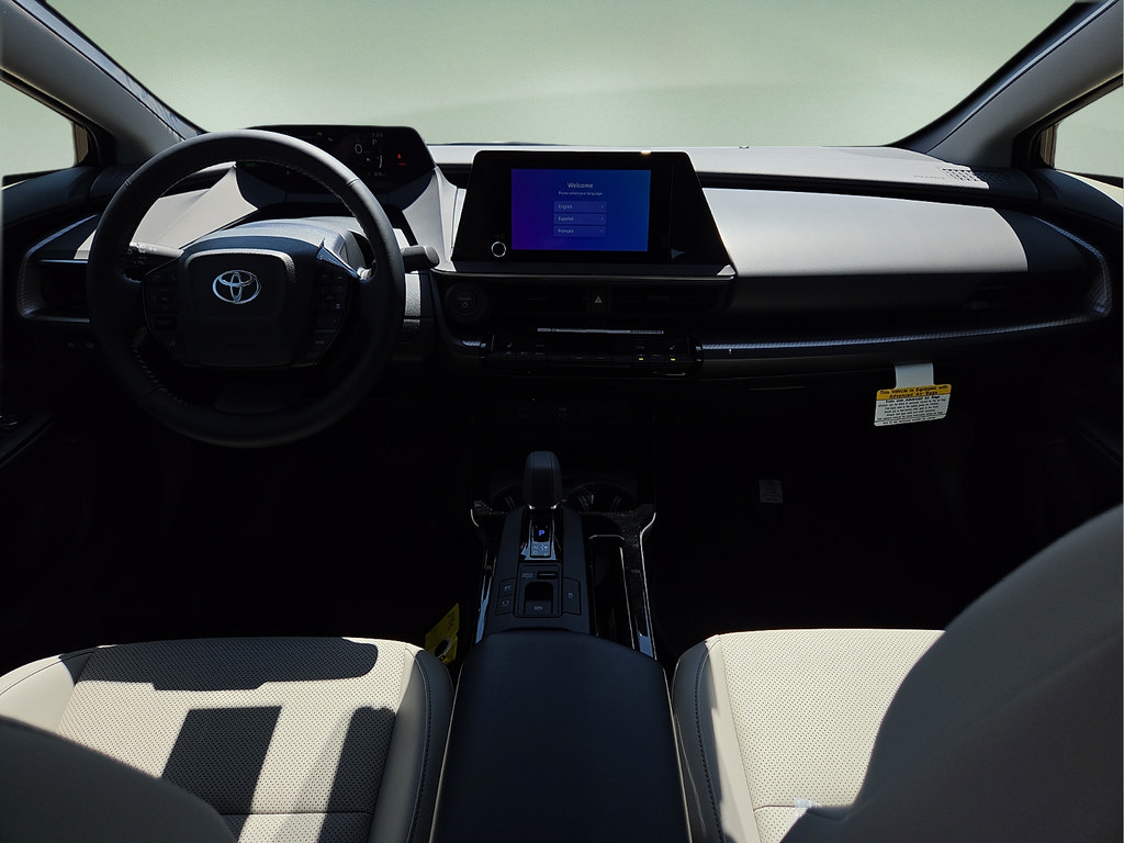 New 2027 Toyota Prius XLE FWD image 15
