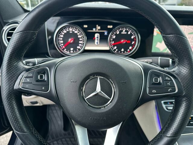Used 2018 Mercedes-Benz E 300 image 29