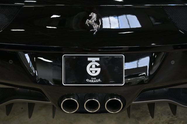Used 2013 Ferrari 458 Spider RWD image 21