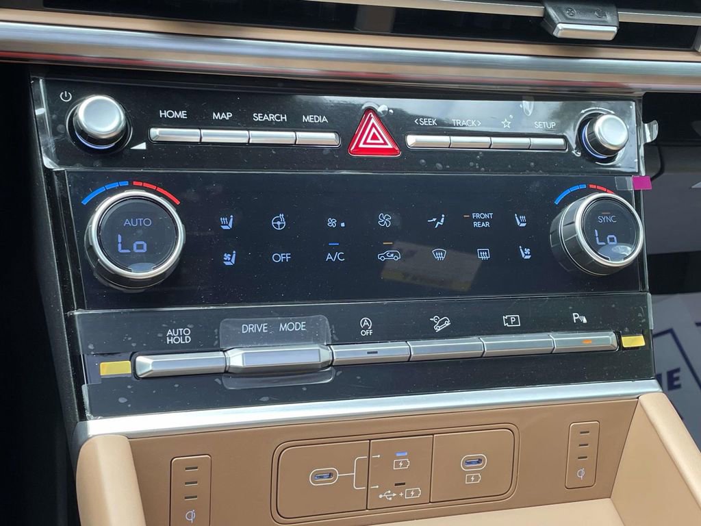 New 2026 Hyundai Santa Fe Calligraphy FWD image 31