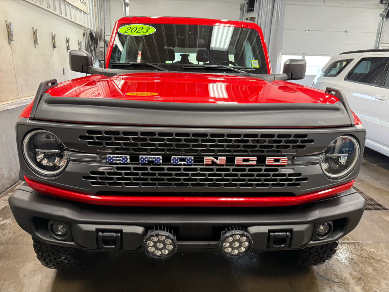 Used 2023 Ford Bronco Badlands AWD/4WD image 2