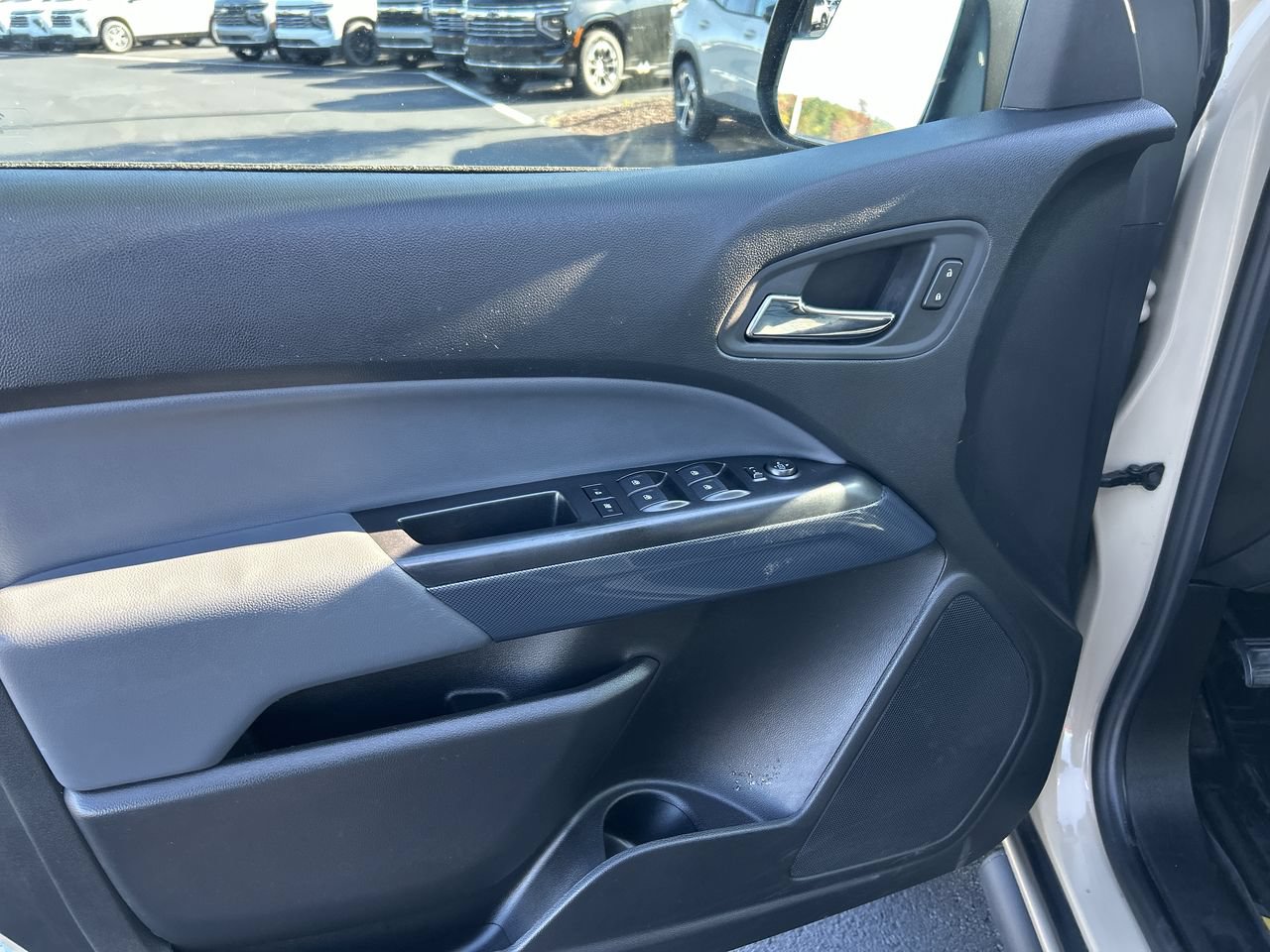Used 2022 Chevrolet Colorado Z71 AWD/4WD image 20