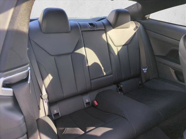 Used 2024 BMW M440i Coupe w/ Premium Package RWD image 21