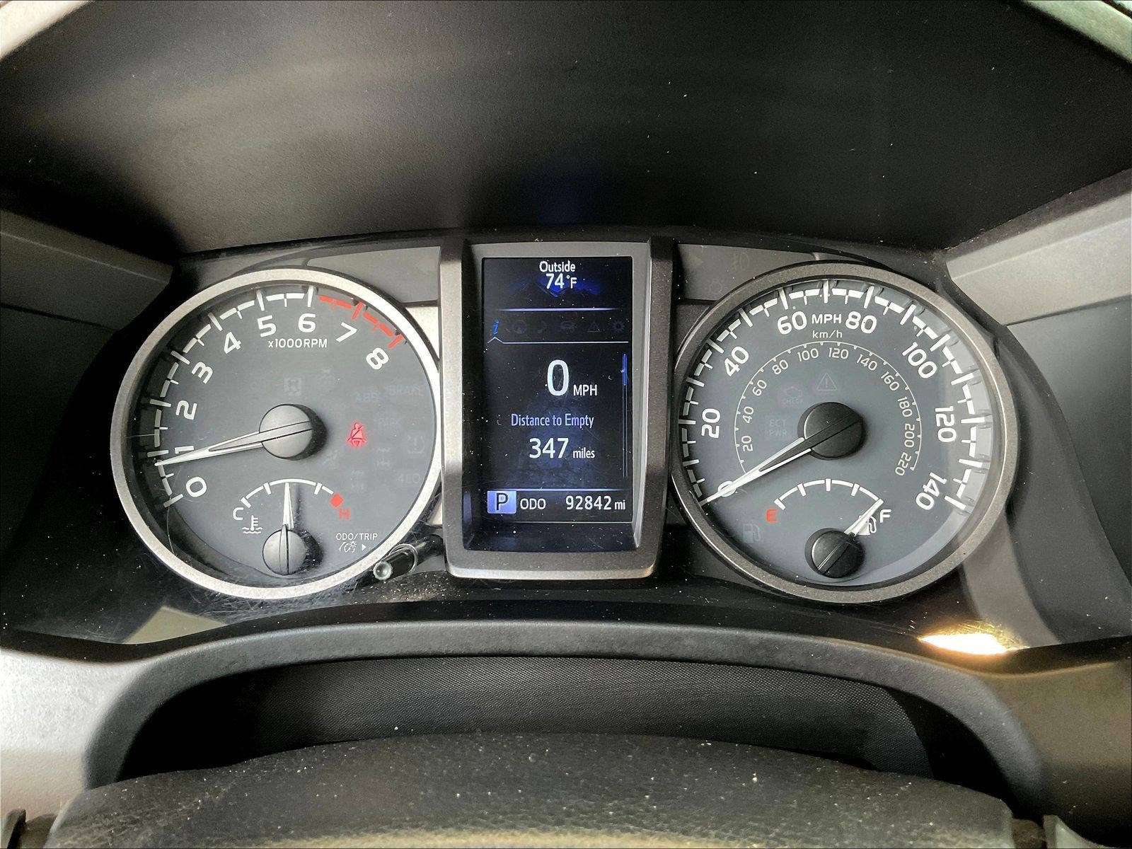 Used 2017 Toyota Tacoma SR5 RWD image 14