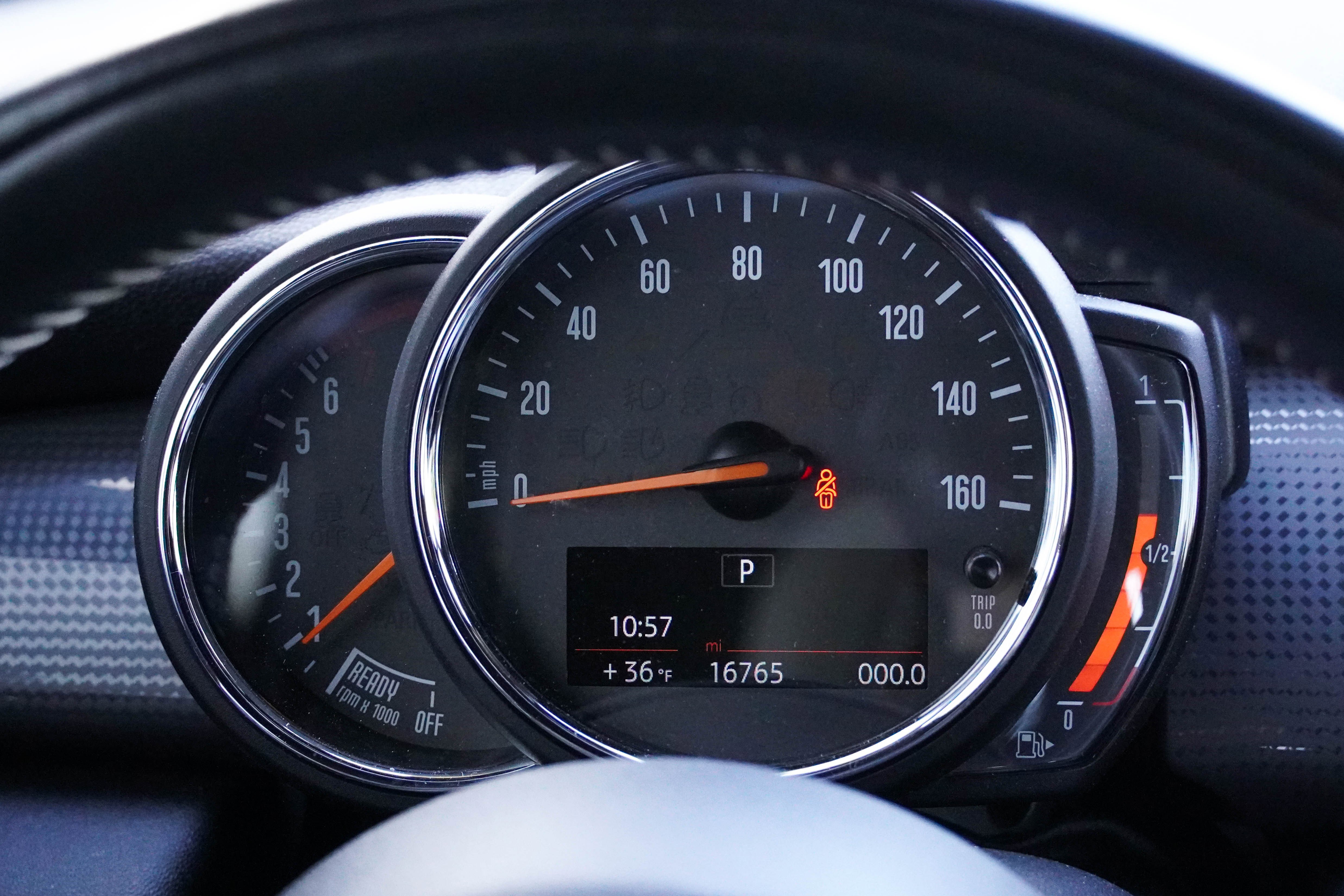 Used 2018 MINI Cooper Convertible image 19