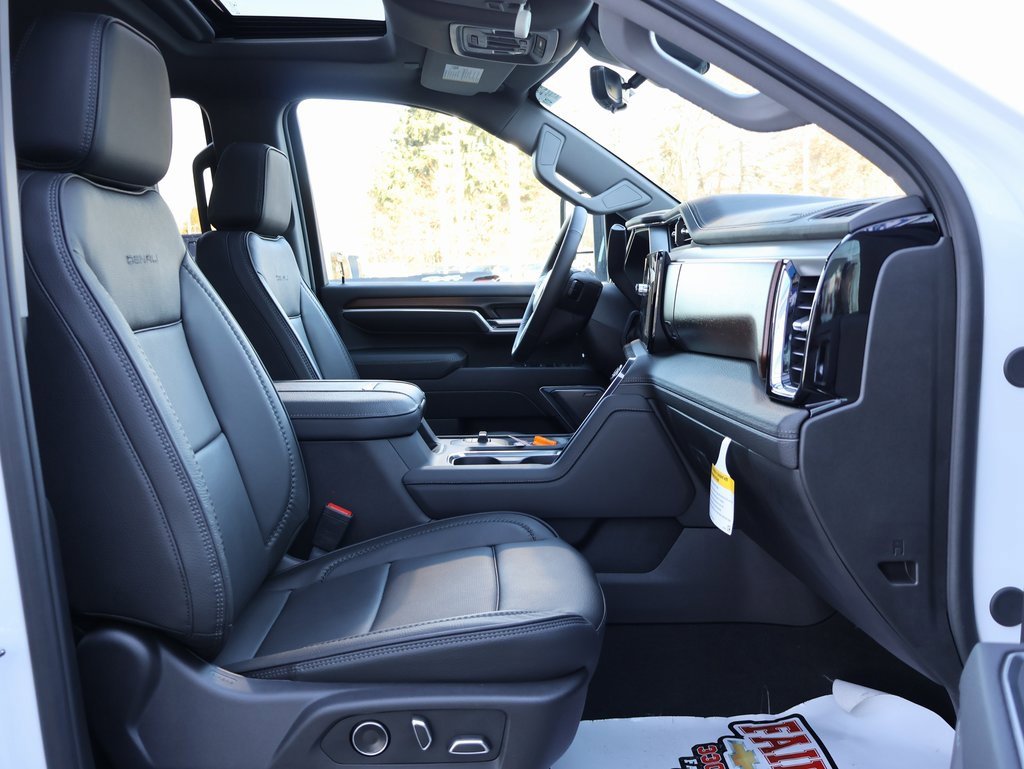 New 2025 GMC Sierra 2500 Denali w/ Denali Reserve Package image 45